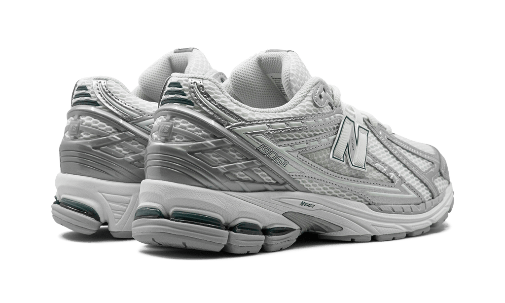 New Balance 1906R Silver Metallic Sea Salt - OnSize
