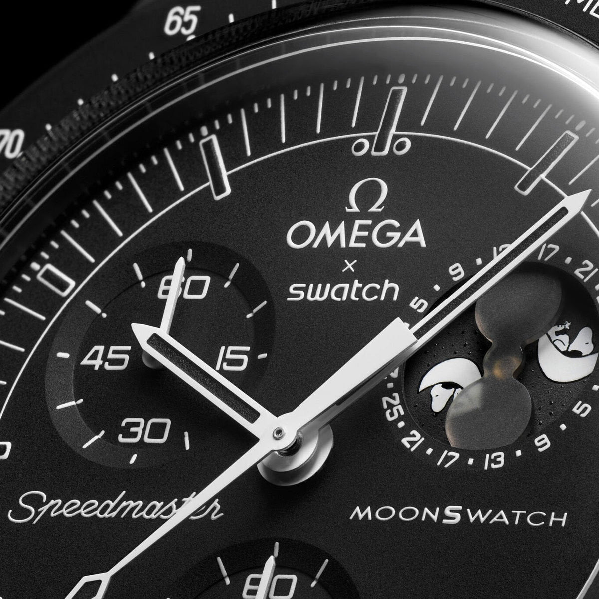 Swatch x Omega Bioceramic Moonswatch Mission To Moonphase Snoopy Black - OnSize
